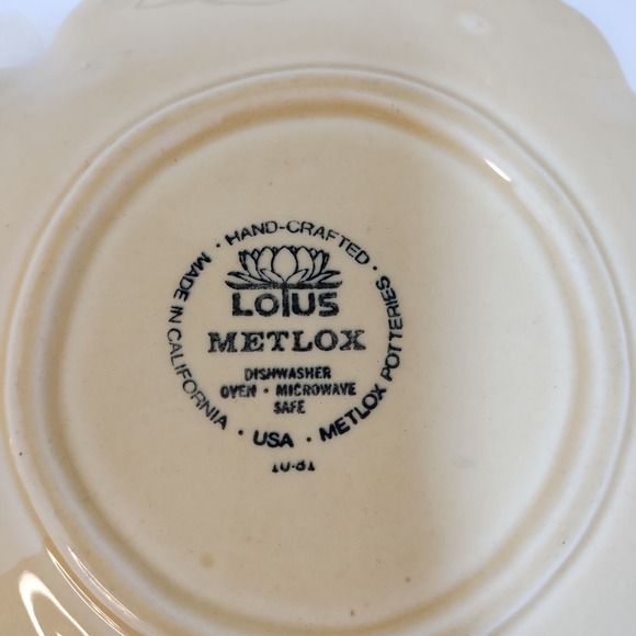 Pair Vintage Metlox Poppytrail Lotus Leaves Tan Ivory Salad Plates Saucers 8" 2 - Picture 5 of 7